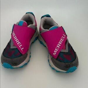 Merrell waterproof Kids' Fuchsia and Teal Sneakers 13M